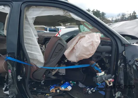 2017 Chevrolet Silverado 2500Hd High Country из США, поврежденный, VIN 1GC1KXEGXHF199743